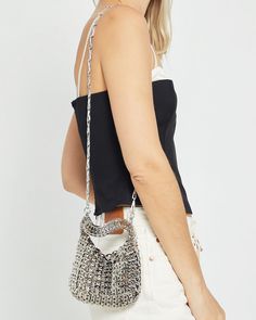 Silver Shoulder Bag With Chain Strap, Silver Shoulder Bag With Chain, Silver Shoulder Bag With Chain For Fashion, Silver Bags With Chain For Fashion Accessory, Silver Chain Bags As Fashion Accessory, Evening Shoulder Bag With Metal Chain Strap, Silver Crossbody Shoulder Bag With Chain Detail, Silver Crossbody Shoulder Bag With Chain, Silver Chain Crossbody Shoulder Bag