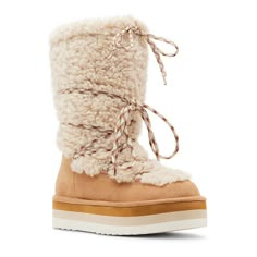 Women’s Winter Boots, Outfits For Snowy Weather, Cozy Winter Boots, Winter Outfits Snow, Winter Boots Outfits, Cabin Trip, Ski Cabin, Snow Bunny, Winter Cabin