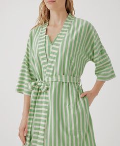 The Staycation Short Robe is our cozy solution to looking cute even before the coffee is poured. Pair this floral number with our Matching Sleep Pants and let &apos;em know you woke up like this Super soft, premium jersey knit Dropped shoulders, loose sleeves Removable belt with waist loops Sleep Pants, Sleepwear Robe, Sleepwear Women, The Coffee, Knit Jersey, Jade, That Look, Organic Cotton, Sleep