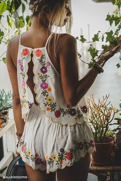 . Sukienki Maksi, Mode Hippie, Floral Pattern Dress, Estilo Hippie, Mode Boho, Mode Inspo, Inspired Outfits, Cute Summer Outfits