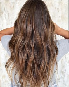 Caramel Brown Hair, Hair Color Light Brown, Brown Hair Balayage, Light Hair Color, Balayage Brunette, Brown Blonde Hair, Hair Color And Cut, Brown Hair With Highlights