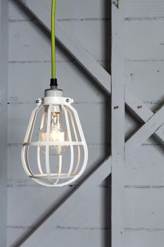 Pendants Industrial Modern Lighting, Diy Industrial Lighting, Industrial Lighting Design, Cage Pendant Light, Cage Light, Industrial Light, Industrial Style Lighting, Vintage Industrial Style, Vintage Industrial Furniture