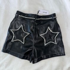 New With Tags Fabric: 100% Polyurethane: Wipe Clean Only Us 4 Eur 36 Uk 8 Leather Shorts For Summer Party, Summer Party Leather Shorts, Leather Bottoms For Summer Party, Olivia Aesthetic, Black Leather Shorts, Tour Outfits, Leather Shorts, Womens Bottoms, Black Leather