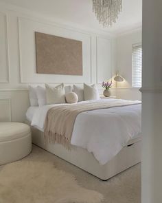 minimal bedroom minimal white bedroom minimalist bedroom minimalist white bedroom white bedroom cozy bedroom cozy white bedroom elegant bedroom elegant white bedroom Minimalistic Bedroom, Stylish Master Bedrooms, Neutral Bedroom Decor, White Bed, Air Bnb, Apartment Furniture, Simple Bedroom