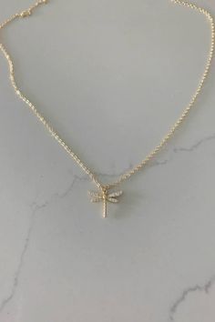 etsy Dragonfly Jewelry, Accesories Jewelry, Dragonfly Tattoo, Jewelry Aesthetic, Dragonfly Necklace, Jewelry Summer, Dragonfly Pendant, Pompano Beach, Golden Girl