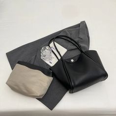 SPECIFICATIONSBrand Name: NoEnName_NullHandbags Type: Shoulder BagsTypes of bags: Shoulder & HandbagsMain Material: PULining Material: POLYESTERShape: Casual TotePlace Of Origin: HE BEI ProvincePlace Of Origin: HE BEI ?ProvinceOrigin: Mainland ChinaCN: HebeiHardness: SOFTPattern Type: SolidInterior: Cell Phone PocketDecoration: noneExterior: noneOccasion: VersatileClosure Type: haspGender: WOMENStyle: CasualModel Number: ANumber of Handles/Straps: Single Solid Tote Bag With Hasp Closure, Solid Color Tote Bag With Hasp Closure, Large Top Handle Bag For Everyday Use, Large Tote Shoulder Bag For Office, Casual Large Satchel Bag, Large Capacity Laptop Bag For Daily Use, Chic Large Shoulder Bag For Shopping, Chic Large Everyday Satchel, Large Double Handle Shoulder Bag For Office