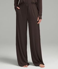 Versatile Tapered Leg Loungewear Pants, Versatile Lululemon Tapered Leg Pants, Versatile Tapered Leg Lululemon Bottoms, Versatile Lululemon Tapered Leg Bottoms, Lululemon Tapered Leg Pants With Elastic Waistband, Stretch Lululemon Bottoms, Versatile Relaxed Fit Lululemon Pants, Lululemon Straight Leg Stretch Pants, Lululemon Stretch Straight Leg Pants