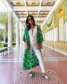 White Kimono Outfit, Duster Outfit, Carrie Bradshaw Lied, Getty Villa, White Kimono, House Coat