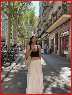 October Vacation Outfits, White Headband Outfit Summer, Florida Fashion Summer, Italy Outfit Inspo Spring, Los Angeles Outfit Ideas Summer, City Summer Outfits 2024, Summer In New York Outfits Street Style, Mexico City Trip Outfits, Summer In San Francisco Outfits