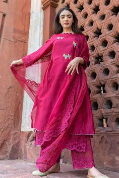 Pink straight kurta with sequin embroidered floral motifs. Comes with inner, pant and sheer dupatta.
Component: 4
Embroidery
Neckine: Kurta: Round; Inner: Scoop
Sleeve Length: Kurta: Three fourth
Fabric: Silk Chanderi, Cotton, Organza
Color: Pink
Floral embroidered scallop border on dupatta
Floral embroidered scallop hem on pant
Pleated detail on kurta
Scallop border on kurta neckline
Floral embroidered scallop hem on inner - Aza Fashions Pakistani Formal Dresses Simple, Pakistani Cotton Suits, Designing Dress, Summer/fall Outfits, Pakistani Formal Dresses, Chanderi Kurta, Kurta Set For Women, Stylish Suit, Silk Kurta