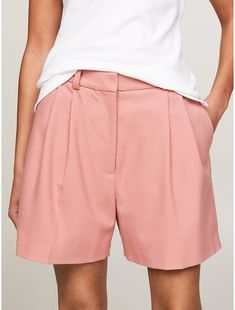 Tommy Hilfiger women's short. For a polished warm-weather look, our wide-leg pleated chinos offer clean, tailored lines.  Material: 66% Recycled Polyester (rpe). High-waisted Shorts With Welt Pockets, Modern Bottoms With Welt Pockets For Spring, Spring Workwear Bottoms With Short Inseam, Spring Workwear Shorts With Short Leg, Spring Short Leg Pants With Welt Pockets, Solid Bottoms For Business Casual Summer Wear, Modern Short Bottoms For Summer, Elegant Solid Color Shorts For Workwear, Modern High-waisted Shorts For Summer