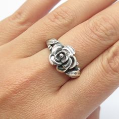 Great vintage condition.  925 Sterling Silver Vintage Rose Floral Leaf Ring Size 7.75  Weight: 6.0g   WELCOME TO PAWN SHOP We are an actual pawn shop and have been in business for over 25 years. Since 1990, our establishment has been serving a variety of clients by providing them with short term cash solutions and options of liquidity regarding their treasured heirlooms. Acknowledging that today′s customers are very sophisticated and are looking for a variety of investments, our acquisitions are Vintage Flower Ring Stamped 925 For Anniversary, Vintage Rose Color Rings For Anniversary, Vintage Rose-colored Rings For Anniversary, Sterling Silver Rose Flower Ring For Anniversary, Vintage Rose-colored Jewelry For Anniversary, Vintage Rose Jewelry For Anniversary, Vintage Sterling Silver Jewelry With Rose Design, Vintage Sterling Silver Flower Ring Stamped 925, Rose Vintage Sterling Silver Jewelry