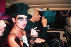 90s Halloween Costumes, Carmen Kass, Best Celebrity Halloween Costumes, Kate Moss Style, Celebrity Costumes, Queen Kate, Halloween Beauty, 90s Halloween, Hollywood Costume