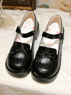 The price is for a pair of shoes only, others are not included.  Garment Size   	 		 			Size 			34 			35 			36 			37 			38 			39 			40 		 		 			Foot Length 			22 			22.5 			23 			23.5 			24 			24.5 			25 Black Pointed Toe Mary Janes With Rubber Sole, Black Synthetic Flat Mary Janes, Black Flat Synthetic Mary Janes, Black Flat Mary Janes For Formal Occasions, Formal Black Flat Mary Janes, Black Mary Janes, Uniform Shoes, Mary Janes, Matte Black