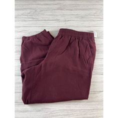 New With Tag Old Navy Elastic Waist Jogger Pants. Please See Pictures For Details. All Measurements Were Taken With The Pants Laid Flat. Waist - 20" Length - 38" Inseam - 26.5" Rise - 12.5" Leg Opening - 7" Bin 037 Size: Womens 2x Condition: New With Tags Burgundy Bottoms With Pockets For Fall, Burgundy Bottoms With Pockets, Burgundy Long Pants With Pockets, Casual High Waist Burgundy Pants, Casual Burgundy Pants With Pockets, Casual Burgundy Cotton Pants, Casual Burgundy Pants For Fall, Casual Burgundy Bottoms With Pockets, Casual Burgundy Cotton Bottoms