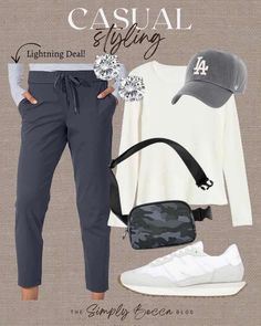 Capsule Wardrobe Casual, Fashion Friday, Mama Style, Casual Athletic, Classic Wardrobe, Athleisure Wear, Comfy Fashion, Mom Outfits, Casual Fall Outfits