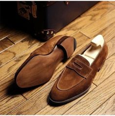 Men+Shoes 100%+Handmade Upper+made+with+Cow+Leather Lining+made+with+Cow+Leather Sole+made+with+Cow+Leather Heel+made+with+Cow+Leather Custom+Size+and+Design+Option+Available+ Ship+through+Express+shipping+option+ Handling+time+7-10+days. Quality Leather Boots, Mens Leather Loafers, Custom Design Shoes, Bespoke Shoes, Office Shoes, Leather Moccasins, Leather Dress Shoes, Penny Loafer, Leather Shoes Men