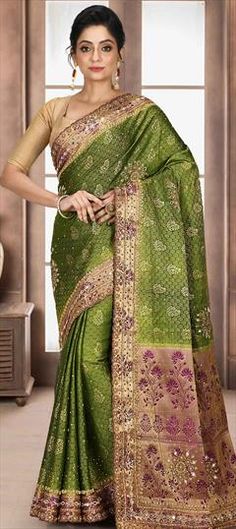 Green color Saree in Kanchipuram Silk, Silk fabric with Mirror, Stone, Weaving work Hand Work Saree, Floral Saree, Wedding Green, Saree For Women, Wedding Blouse, Green Saree, Lehenga Saree, Kanjivaram Sarees, Fern Green