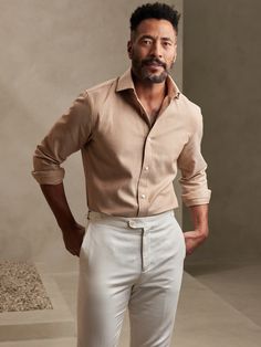 Cotton-Cashmere Dress Shirt | Banana Republic Men Graduation Outfit, Mens Formal Outfits, Formal Dress For Men, Ropa Semi Formal, Mens Business Casual, Stil Masculin, Formal Dresses For Men, Mens Business Casual Outfits, Vetements Clothing