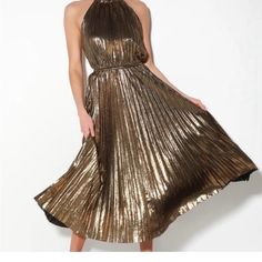 Nwot - Never Worn. Lulu’s Gold Pleated Dress With Key Whole Button Neckline, Halter Style Top, Elastic Waste, Size X Small. Perfect For The Holidays! Elegant And Classy. Gold Lame Dress, Gold Pleated Dress, Lame Dress, Disco Dress, Gold Lame, Eve Dresses, New Years Eve Dresses, Halter Midi Dress, 70s Dress