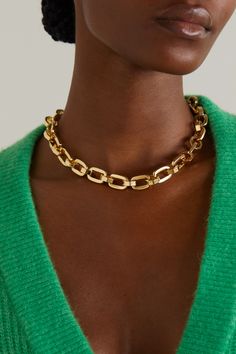 Miami-born Martha Calvo's jewelry is famed for fusing "uptown elegance with a downtown edge" - it means each piece feels contemporary but infinitely wearable, too. This 'Bond' necklace is made up of alternating oval and octagonal gold-plated chain links. Wear yours solo or tap into the maximalist ethos and layer it with a charm necklace. Vita Kin, Beauty Calendar, Gold Bond, Linen Mini Dress, Embroidered Linen, Chain Links, Gold Plated Necklace, Net A Porter, Chain Link