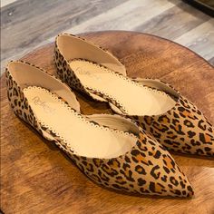 Cheetah Print Pointed Toe Size 10 But Fit 9-9.5 (Point Makes Them Smaller) Never Worn Before (Refer To Sole Picture) Shoes Boutique, Shoe Boutique, Pointed Toe Flats, Flat Color, Black Tan, Cheetah Print, Black And Tan, Flat Shoes Women, Loafer Flats