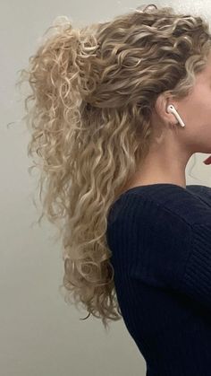 Blonde Curly Hair, Hairstyles For Girls, Jason Grace, Braid Hairstyle, Blonde Hair Inspiration, Easy Hairstyle