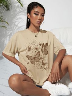 Caqui Casual Collar manga corta Tela tejida Mariposa  Embellished Elástico Ligero Butterfly Tee Shirt, Cute Graphic Tees For Women, Butterfly Outfit, Butterfly Tshirt, White Fashion Casual, Fabric Butterfly, Drop Shoulder Tee, Butterfly Shirts, Khaki Fashion