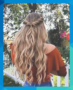 Uğraşamam derseniz, büktüğünüz saçları arkada toplamanız da yeterli tabii! #courtneystonehewer1991 Back To School Hairstyles For Teens, School Hairstyles For Teens, Middle Hair, Ideas Haircut, Cute Hairstyles For School, Easy Hairstyles For School, Haircut Curly