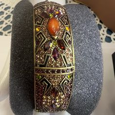 Vintage Cuff Bracelet In Original Box With Tag. Carnelian Center. Price Firm, Bundle Discount Available Hd28 Vintage Cuff Bracelet, Carnelian Bracelet, Art Deco Bracelet, Heidi Daus, Swarovski Crystal Bracelet, Crystal Bangle, Carnelian Beads, Glass Beaded Bracelets, Crystal Art