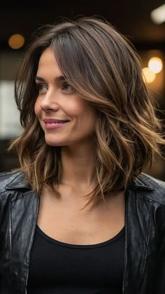 Layered Inspirations: 15 Shoulder-Length Hair Cuts That Slay with Style - TecArticles Shoulder Hair Length With Layers, Flattering Shoulder Length Hair, Shoulder Length Brown Hair Side Part, Lob Layers Shoulder Length, Shoulder Length Hair With Middle Part, Haircuts For Midsize Women, Layered Shoulder Hairstyles, Brown Hair Styles Medium Length, Shoulder Length Hair Short Layers