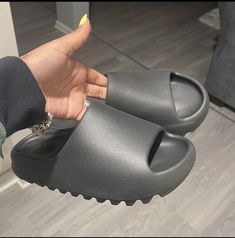 Black Adidas Yeezy Slides. Gift Ideas 2022 Yeezy Slides, Shoe Wishlist, Cute Nike Shoes, Girly Shoes, Sneakers Mode