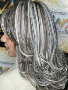 highlights for grey hair pictures - Yahoo Search Results Aura Rosa, Silver Blonde Hair, Cabello Hair, Chic Hair, Silver Highlights