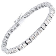 Simple and sophisticated, this round and baguette diamond bracelet pairs well with most of attire. Featuring 20 round and 60 baguette-cut natural diamond in prong and channel setting. The total diamond weight is 5.00 carat and it sparkles in H-I color I2 clarity.