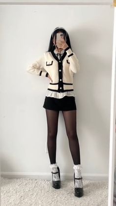 Rich Korean Outfit, Semi Formal Outfits For Women Skirt, Preppy Goth Outfits, Preppy Outfits Korean, Pretty Uniform, Semi Formal Outfits For Women, Styling Skirts, Trendy Outfit Inspo