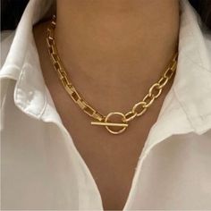 Cute, Never Worn Chunky Gold Chain Necklace, Free People Necklace, Chunky Chain Necklace, Chunky Gold Chain, Contemporary Engagement Rings, Chunky Chain Necklaces, Gift Bracelet, Gold Statement Ring, Engagement Band