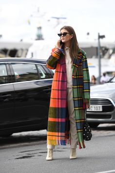 Autumnal Fashion, Chic Wardrobe, Chic Coat, Color Season, Ootd Inspo, Winter 2023, Clothing Hacks