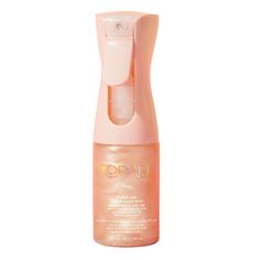 Reveal radiant skin with Kopari's Sunglaze Sheer Body Mist Sunscreen SPF 42. In a swirling, rose gold spray, this breezy, fast-drying mist has hyaluronic acid and antioxidant-rich vitamins C & E to leave skin soft and supple while providing even all-over broad spectrum UVA/UVB protection. How to use: Shake well before use. Spray directly onto skin. Reapply every 2 hours. Spf For Black Women, Skin Care Stuff, Sunscreen Packaging, Vitamins C, Gold Spray, Body Sunscreen, Favorite Skincare Products, Spf Sunscreen, Body Mist