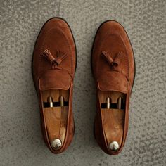 Elegant brown loafers with tassels made of genuine suede🤎 ⠀  Emphasize your style with loafers made of high quality genuine suede. These classic brown tasseled shoes will be the perfect addition to your wardrobe, adding charm and elegance to any look.  Soft suede and a comfortable outsole will provide comfort all day long. Elegant Luxury Tassel Loafers, Luxury Elegant Closed Toe Tassel Loafers, Luxury Classic Calf Leather Tassel Loafers, Luxury Tassel Loafers With Brogue Detailing For Work, Luxury Italian Tassel Loafers For Semi-formal Occasions, Luxury Leather Tassel Loafers With Brogue Detailing, Luxury Elegant Cap Toe Tassel Loafers, Luxury Timeless Tassel Loafers With Leather Lining, Luxury Classic Closed Toe Tassel Loafers