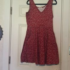 Who Hot Summer Dress Size Large Red With Polkadots Has Side Pockets. Perfect For The Summer Season Never Worn. Red Knee-length Cotton Mini Dress, Red Lined Cotton Mini Dress, Red V-neck Cotton Mini Dress, Hot Summer Dresses, Large Size Dresses, Summer Season, Hot Summer, Lady In Red, Summer Dress