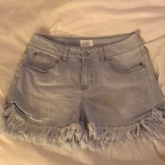 Very Light Denim Wash Shorts With Fun Fringe Detail. Never Worn. Size 7/28 Short Celebrities, Short Fringe, Celebrity Pink, Size 28 Jeans, Pink Shorts, Light Wash Denim, Light Denim, Denim Wash, Jean Shorts