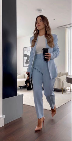 Lawyer Woman Outfit Professional Attire, Work To Play Outfit, Professional Attire Women, Courtroom Attire Women, Mock Trial, Ținute Business Casual, Style Help, Work Aesthetic, Office Fits