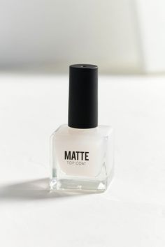 UO Matte Top Coat Nail Polish Mood Nail Polish, Simple Nails Design, Top Coat Nail Polish, Matte Top Coat, Matte Makeup, Christmas Nails Acrylic, Manicure Kit, Popular Nails, Matte Nails