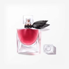 La vie est belle Elixir Perfume Eau de Parfum - Lancôme La Vie Est Belle Perfume, Lancome La Vie Est Belle, Wishlist Christmas, Lancome Perfume, Pretty Perfume, Cream Serum, Fragrance Collection, Cleanser And Toner, Perfume Collection