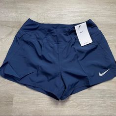 New With Tags Brief Lined Nike Blue Shorts, Cosy Clothes, Nike Aesthetic, Nike Fits, Nike Women Outfits, Shorts Female, Athletic Shorts Women, Cosy Outfit, Womens Athletic Outfits