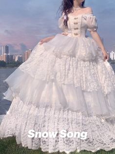 Snow Song, Arte Glitter, Gaun Abad Pertengahan, العصور الوسطى, Ethereal Dress, Under The Moonlight, Old Fashion Dresses, Fantasy Dresses, Royal Dresses