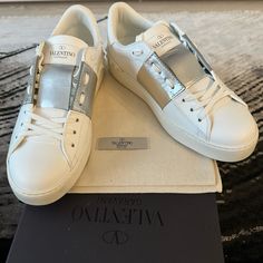 Valentino White Fancy Sneakers. Brand New Size 38,8 Valentino Sneakers Outfit Women, Fancy Sneakers, Valentino Sneakers, Sneaker Outfits Women, Wishlist 2024, Valentino Garavani Shoes, Silver Sneakers, Stockholm Style, Valentino Shoes