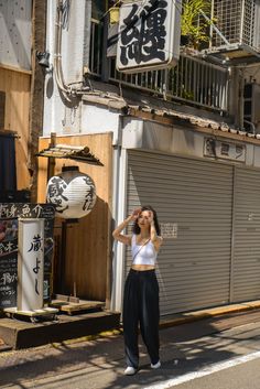 Tokyo Ootd Summer, Aesthetic Japan Outfit, Tokyo Summer Style, Japan In Summer Outfit, Japan Aesthetic Outfit Summer, Summer In Tokyo Outfit, Japan Style Fashion Summer, Japanese Casual Outfits Female, Japan Fashion Casual Summer