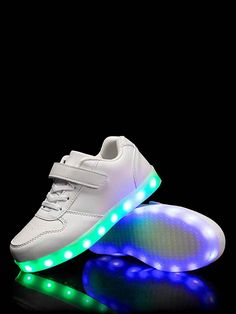 A Pair Of Spring And Autumn Children  Sneakers, White Student Shoes, Light Shoes, LED Light-Up Shoes, Suitable For Street Dance, Trendy Parties And Traveling In Amusement Parks White         Kids Shoes, size features are:Bust: ,Length: ,Sleeve Length: Lightning Shoes, Light Shoes, Light Up Sneakers, Parc D'attraction, Light Up Shoes, Lit Shoes, Sporty Sneakers, Amusement Parks, Street Dance