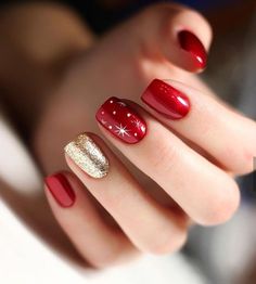 Red Nail Art Designs, Christmas Mail, Red Nail Art, Red Acrylic Nails, Green Prom, Christmas Gel Nails, Nails 2022, Christmas Nail Art Designs, Christmas Nails Acrylic